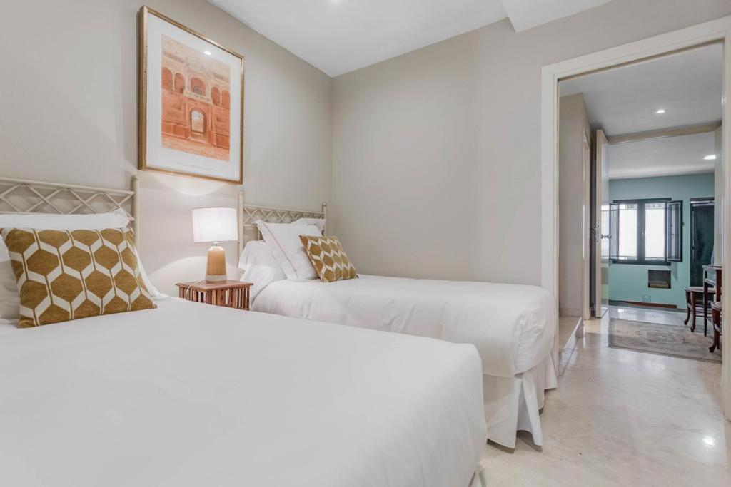 Fam Sevillian Townhouse Villa Sevilla Exteriör bild